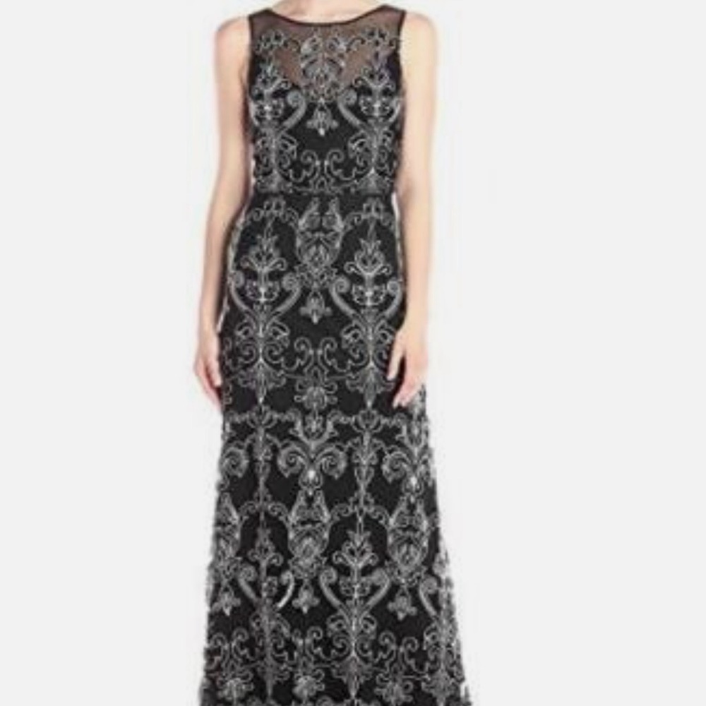 Beautiful Vera Wang Black and Ivory Embroidered Dress with small train
